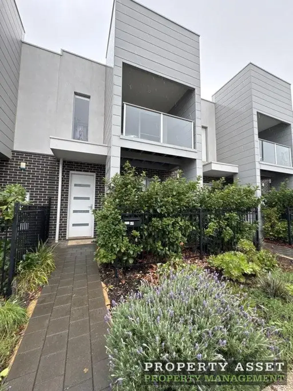 3 Bedroom Townhouse in Aston Hills with Solar