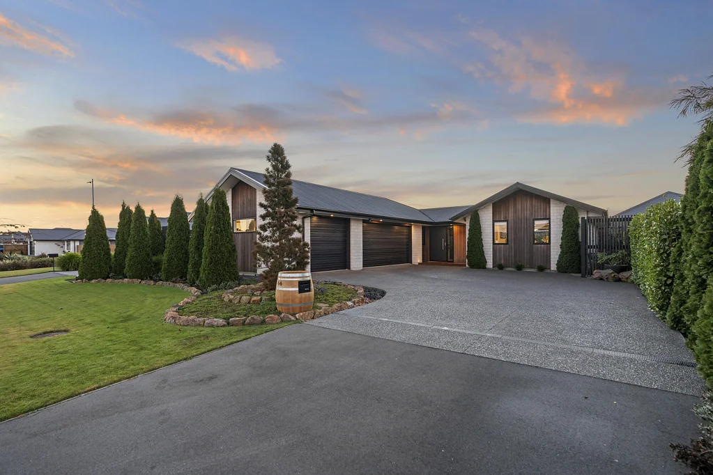 Rolleston 3ห้องนอน Luxury Pavilion-Style Home