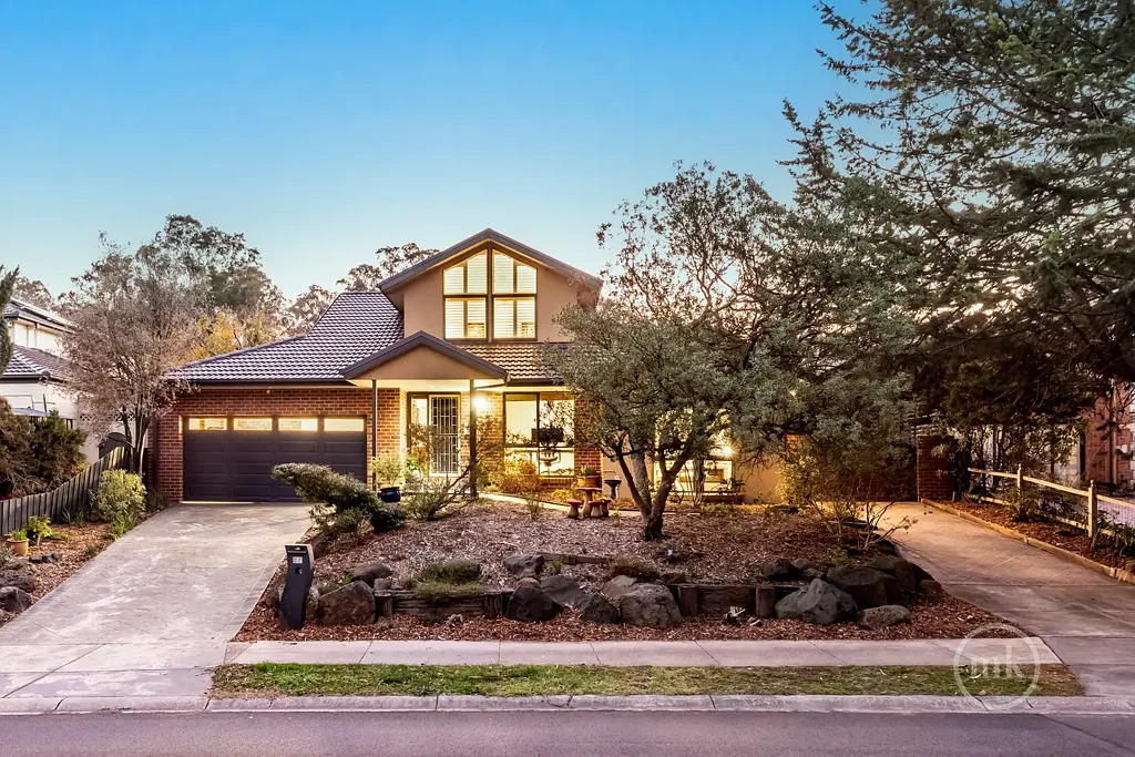 Eltham 4ਬੈੱਡਰੂਮ Fabulous Family Living In An Unbeatable Location!