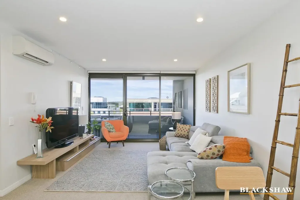 Barton 1房  Ideally located with offices, shops and lifestyle attractions at your fingertips