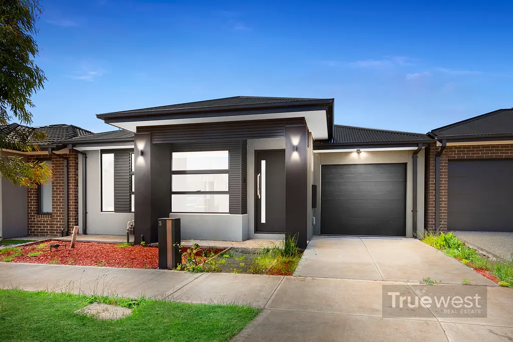 5 Moneta Way, Weir Views, VIC 3338