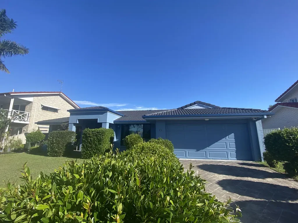 3 Bedroom Large Home with Office