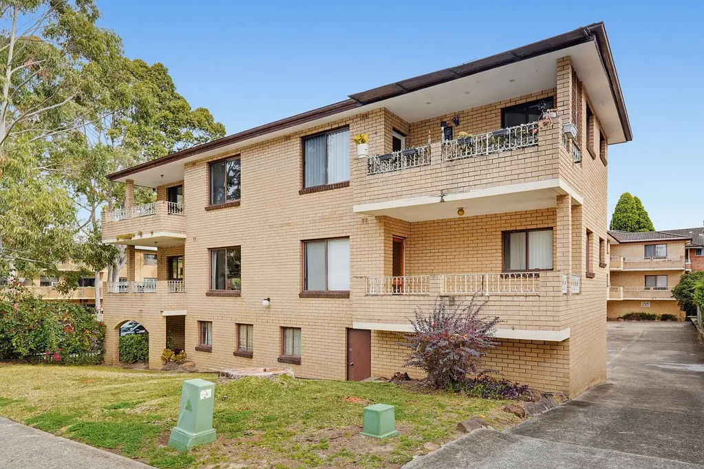 Spacious & Convenient Living in the Heart of Carlton