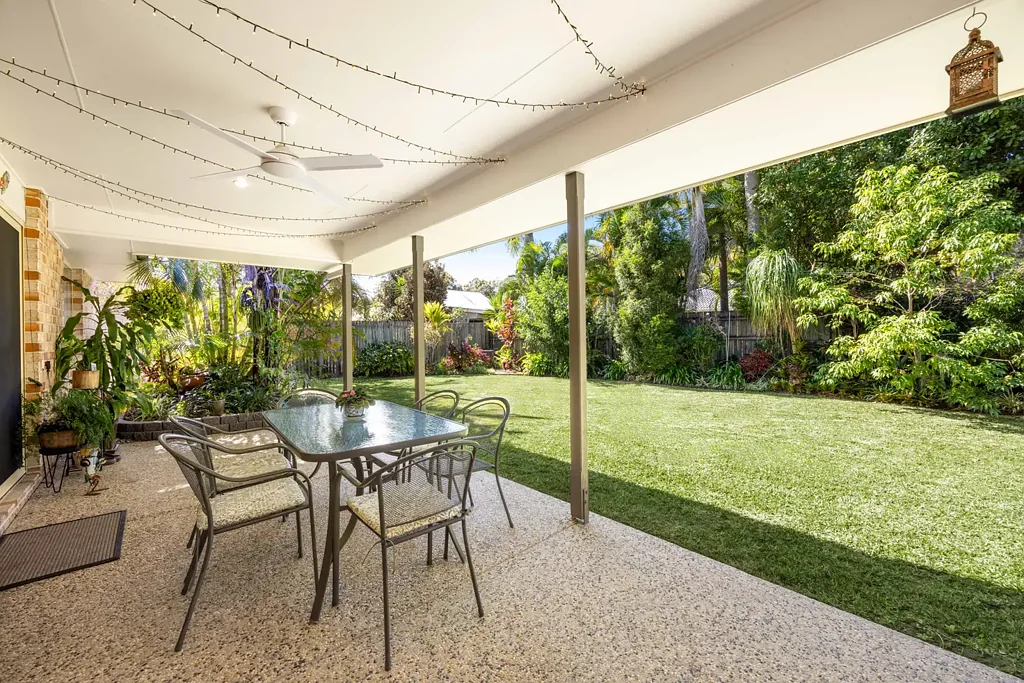 Currimundi 4બેડરૂમ Fully Renovated Family Living in a Peaceful Currimundi Cul-de-Sac