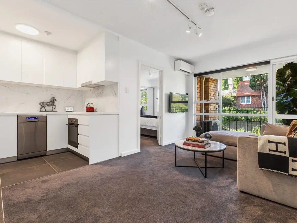 Chic Bellevue Hill Apartment