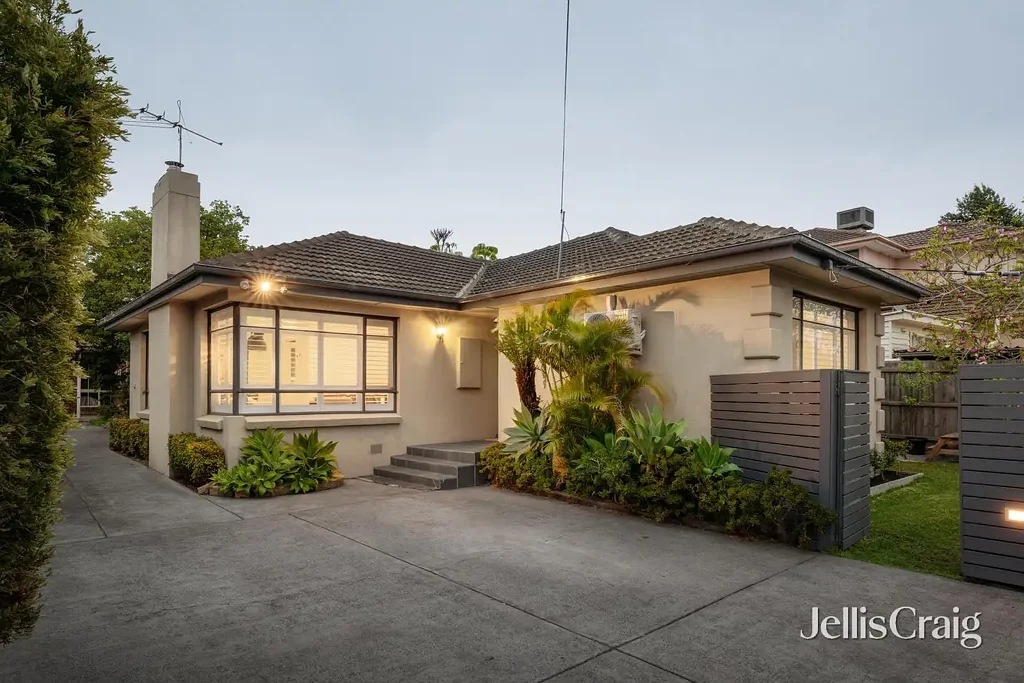 Bentleigh East 3Zimmer Mid century chic in garden beauty