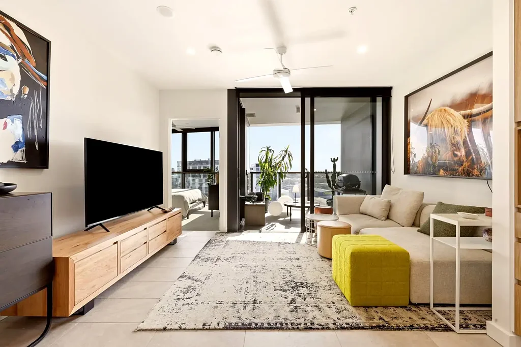 Hamilton 1침실 Light-Filled Level 9 Apartment in Prestigious Rivello