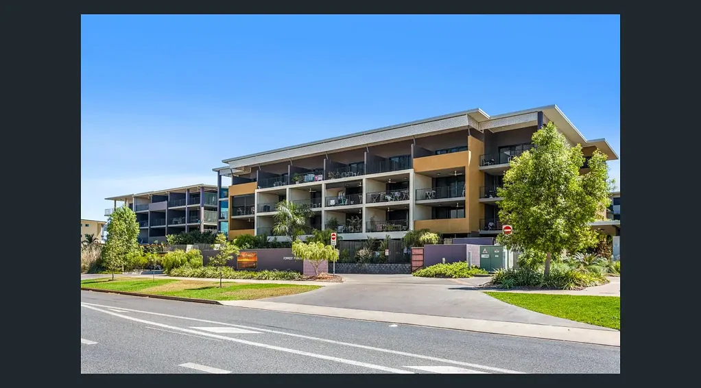Rosebery 2房  Premium Top Floor Corner Apartment