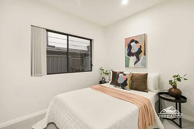 5B Multan Street, Riverstone, NSW 2765, 5房, 3浴, Apartment