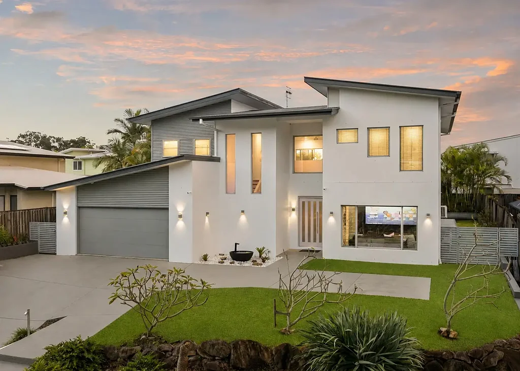 Reedy Creek 5ห้องนอน Motivated Sellers! Large Family home in elevated position