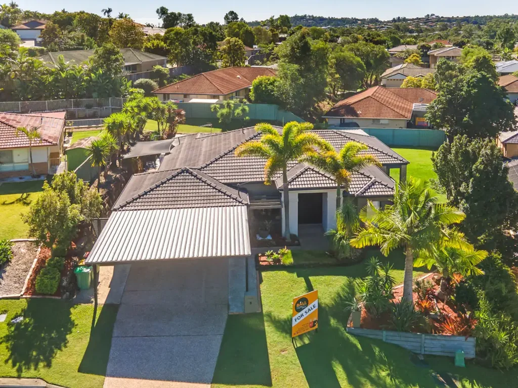 Maudsland 4房  Stylish Home with a Resort-Style Feel