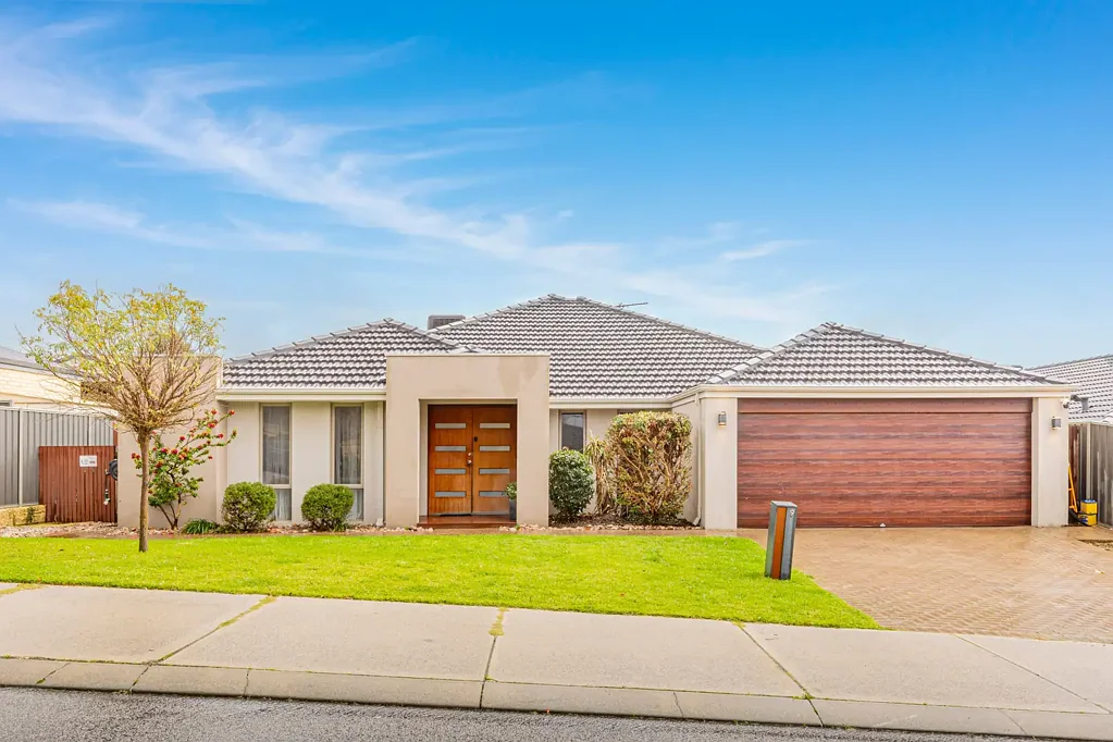 Landsdale 4Habitaciones Sophisticated Family Excellence with Grand-Scale Entertaining