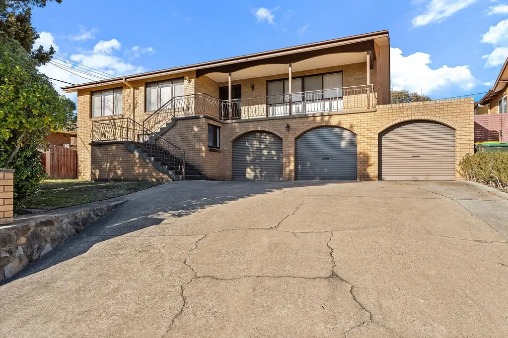 Stunning Family Home in Giralang