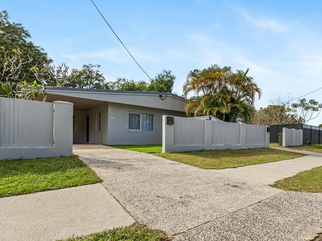 Manoora 2 Slaapkamer Full Duplex- Zoned Multi Unit Dwelling