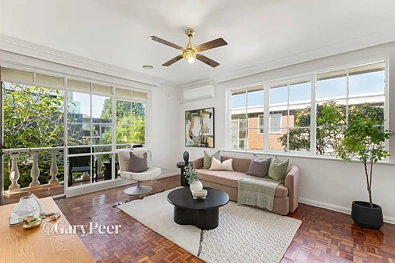 9/2a Parkside Street, Elsternwick, VIC 3185, 2 Bedrooms, 1 Bathrooms, Apartment