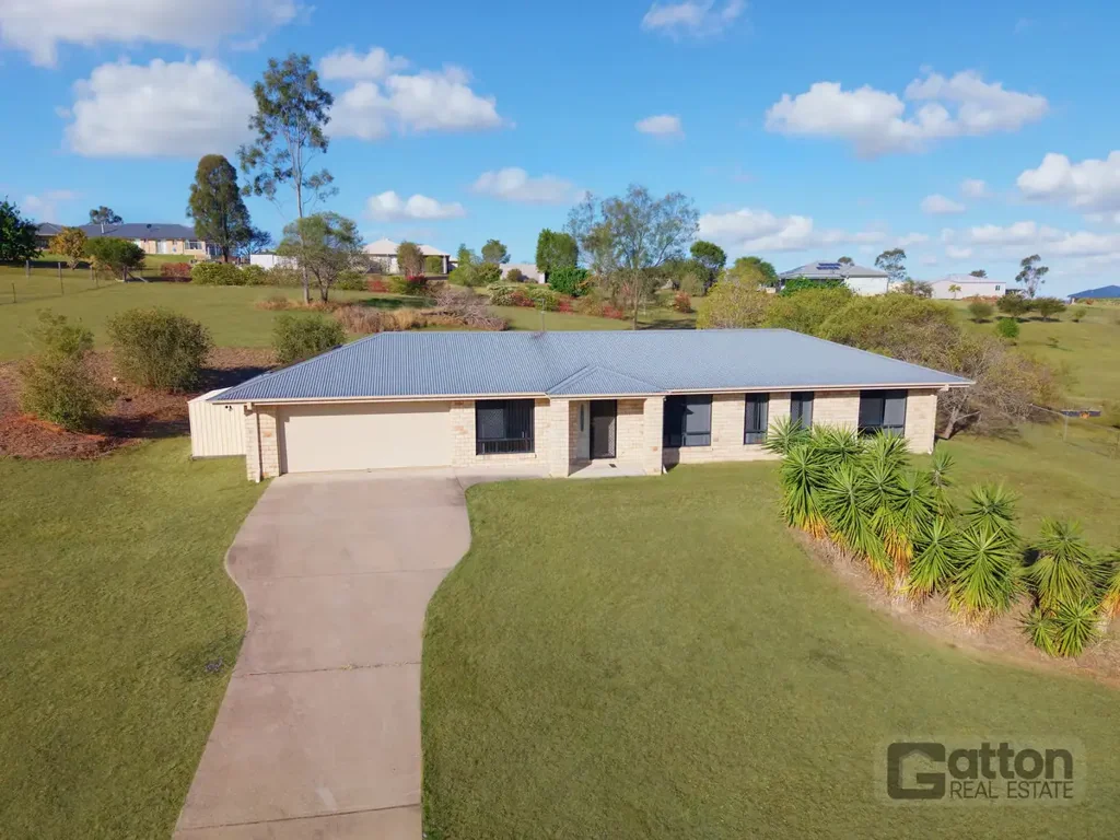 Grantham 4ਬੈੱਡਰੂਮ ELEVATED ONE-ACRE LIVING WITH SPACE, VIEWS & EVERYDAY PRACTICALITY