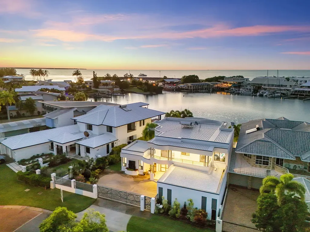 Larrakeyah 5 Bedroom Luxury marina-front home in prestigious Cullen Bay. Ultimate waterfront package!