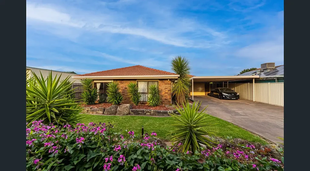 Spacious 5-Bedroom Family Home with Self-Contained Studio, Solar Panels & Ample Parking in Quiet Court!
