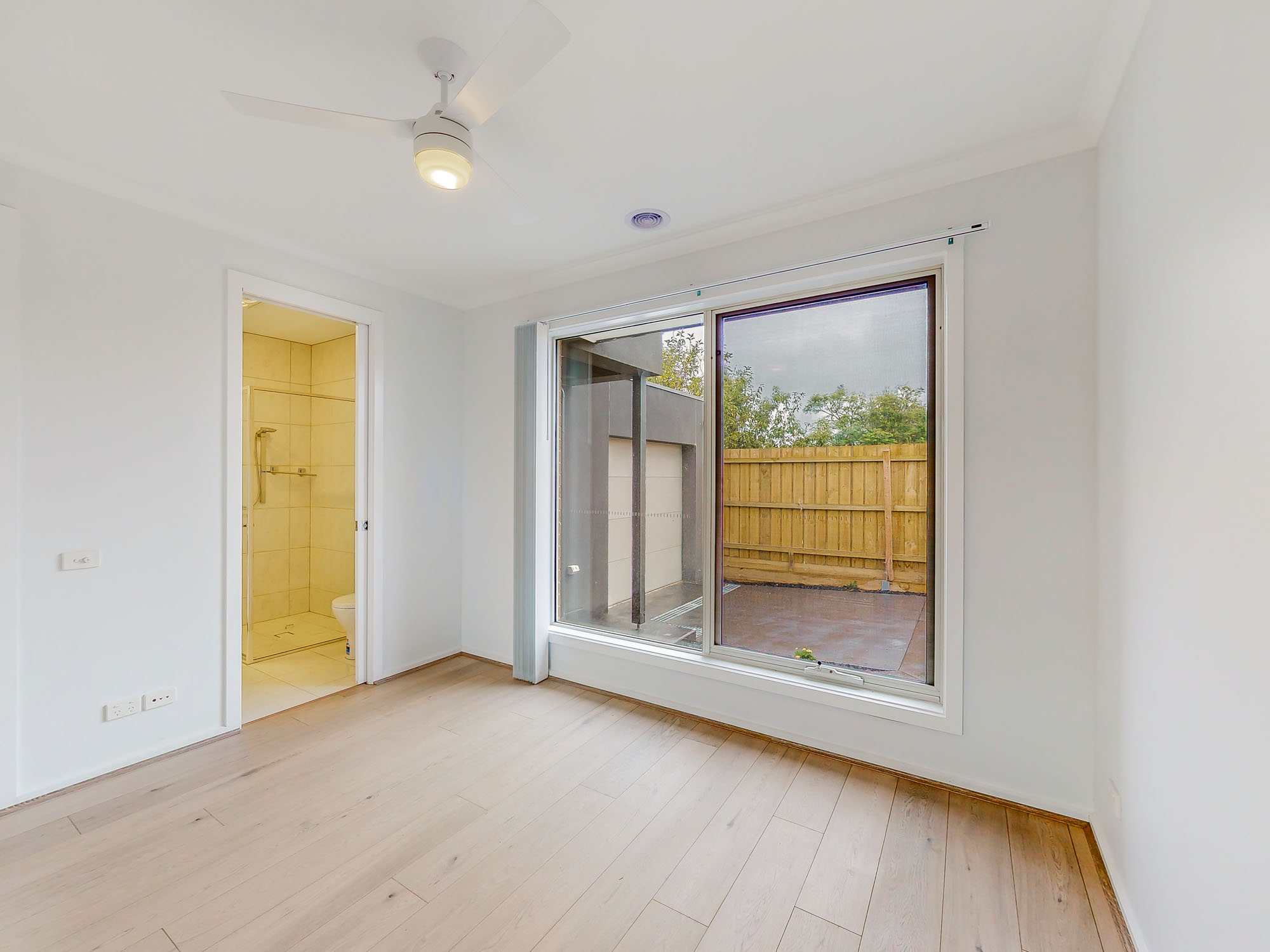 3 ORLOFF ST, BENTLEIGH EAST VIC 3165, 0 غرف, 0 حمامات, Unit