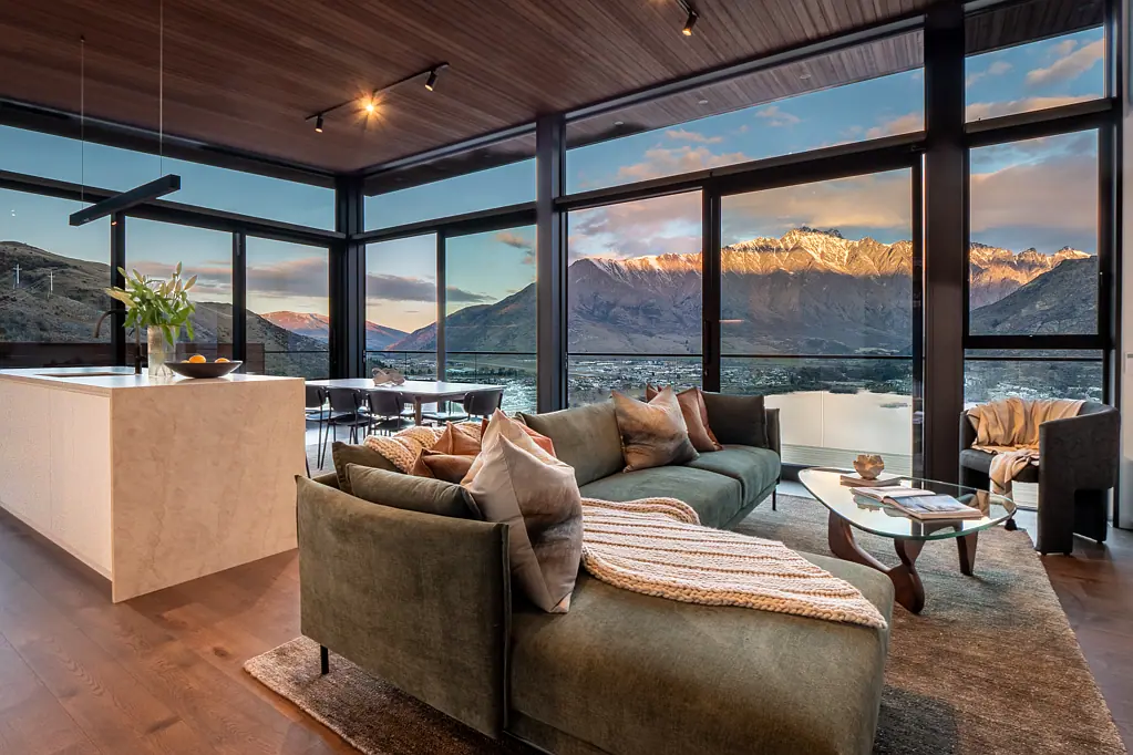 Queenstown 3 Bedroom On Top Of The World
