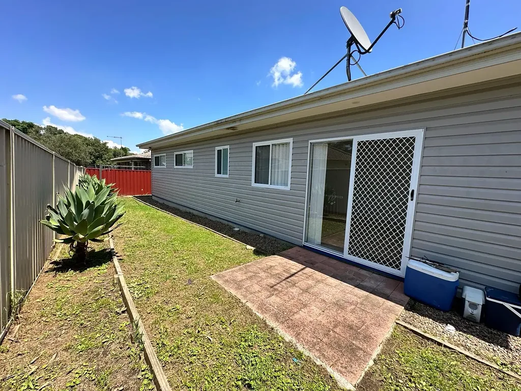 Beautifully presented 2 bedroom Granny Flat