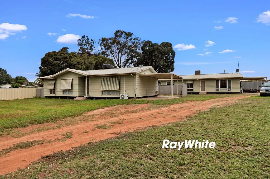1378 Boonoonar Road, Colignan, VIC 3494