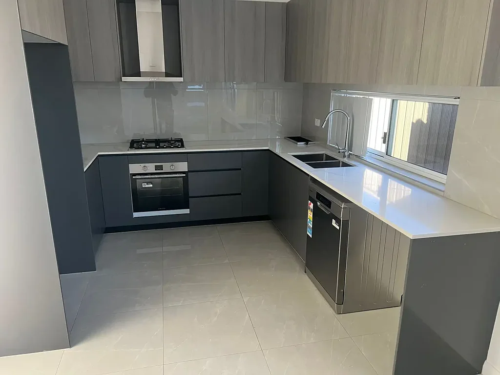 Brand-new Granny-flat for rent