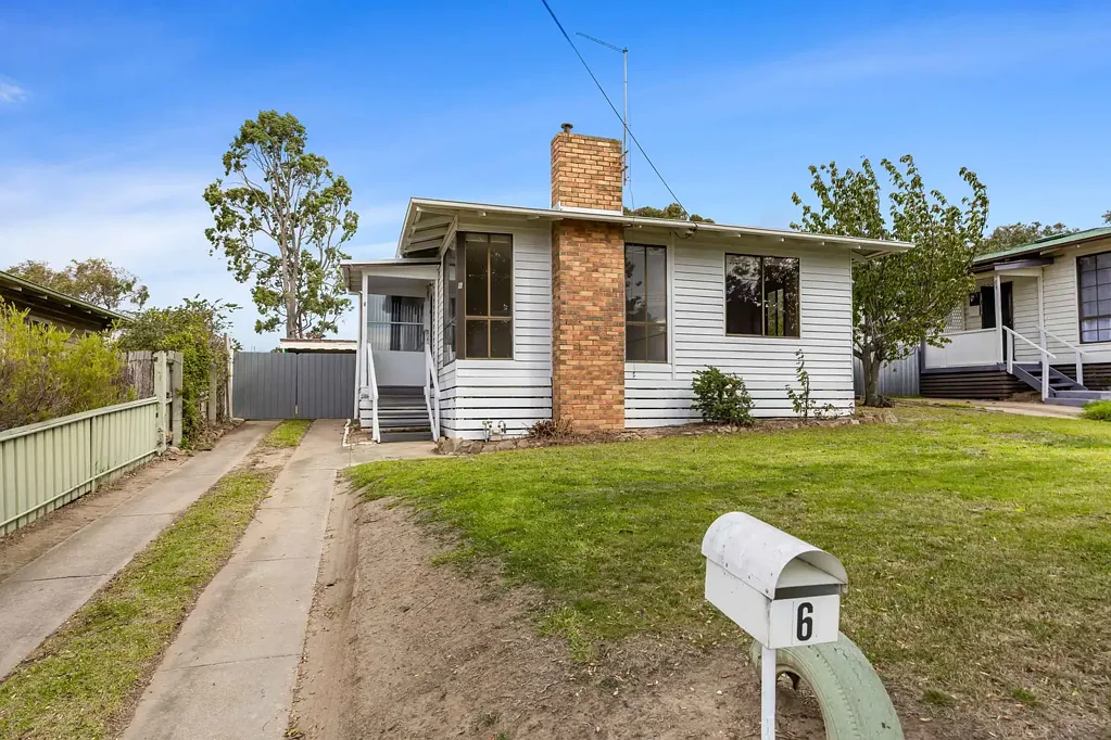 6 Montgomery St, Ararat, VIC 3377