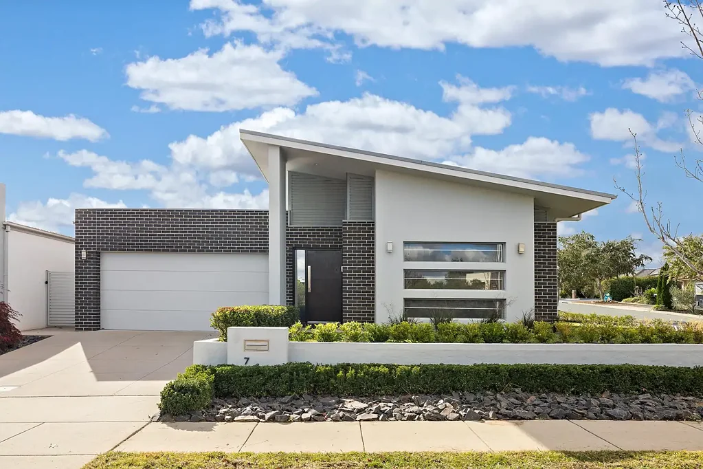 Harrison 4房  Remarkable Family Home