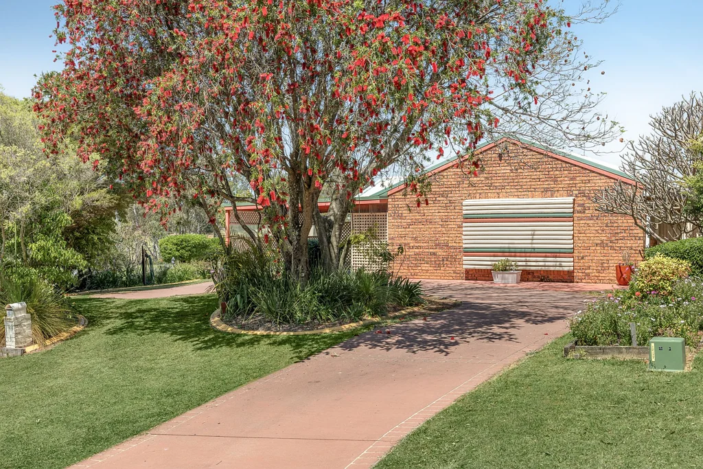 2 Jenna Court, Kearneys Spring, QLD 4350