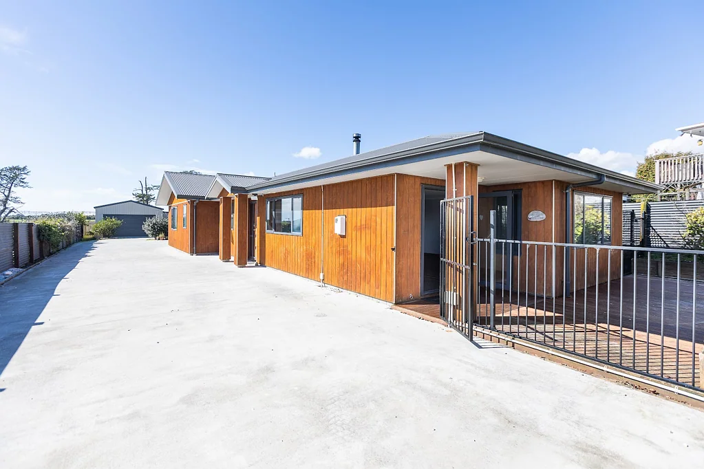 Okato 4Habitaciones Unbeatable Value: Modern Living/Massive Garaging