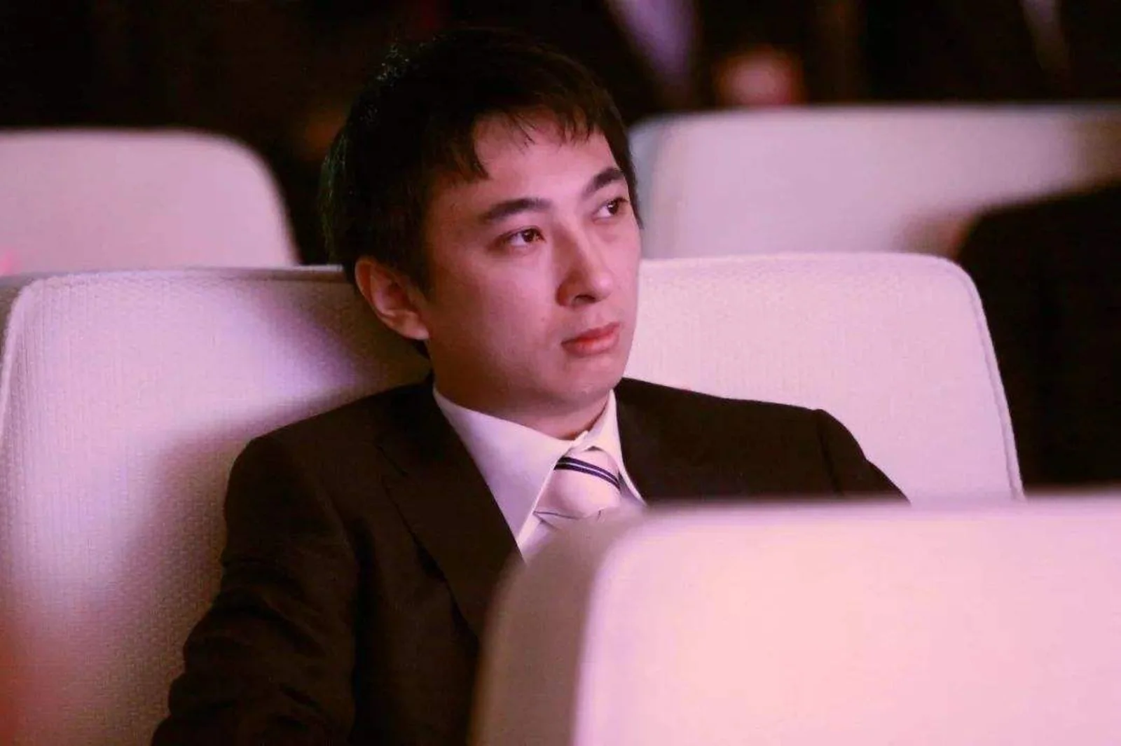 王思聪1.5亿欠款背后:泛文娱布局失败,电影项目融资难