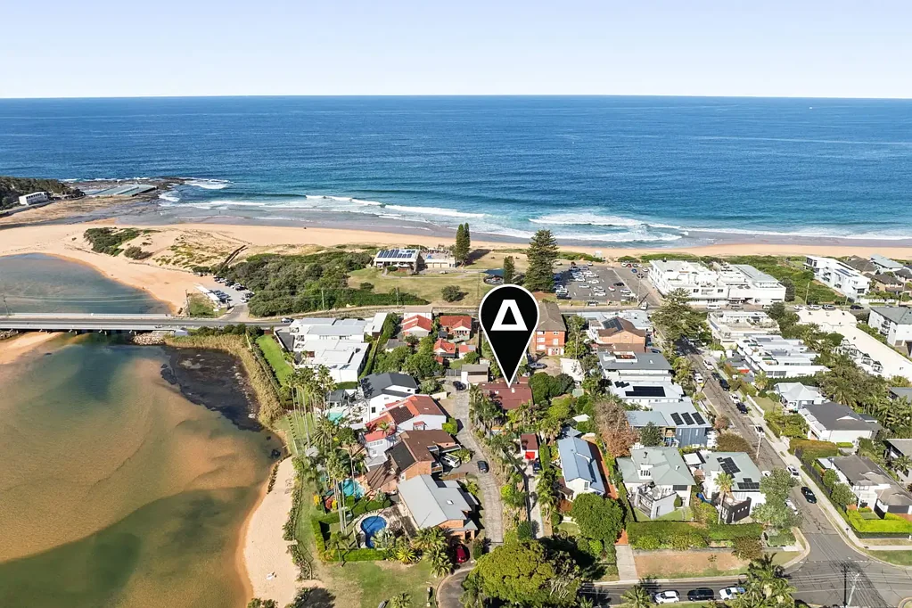 Narrabeen 4房 Narrabeen湖畔美景 靠近海滩与B-Line公交 商店餐饮触手可及 Exciting Potential on a Rare Waterside Parcel