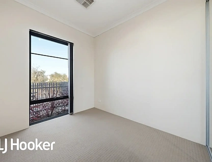 85 Aviator Boulevard, Clarkson, WA 6030, 3 Bedrooms, 2 Bathrooms, House