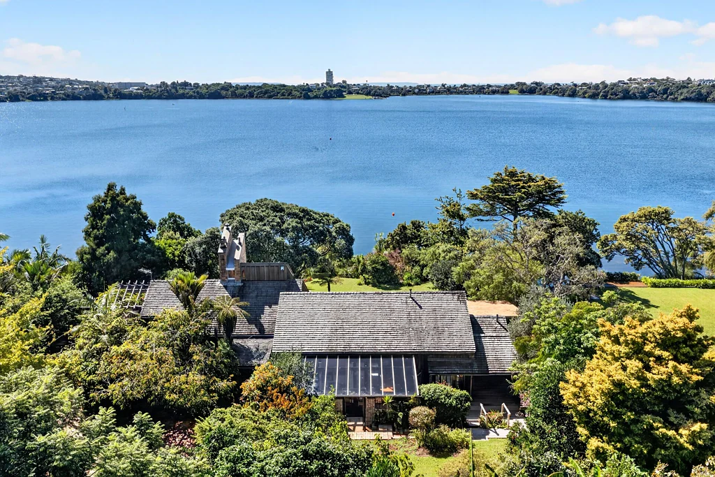 Takapuna 5બેડરૂમ Historic Lakefront Estate - Becroft House