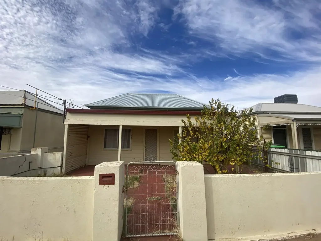 Furnished 2 bedroom plus study