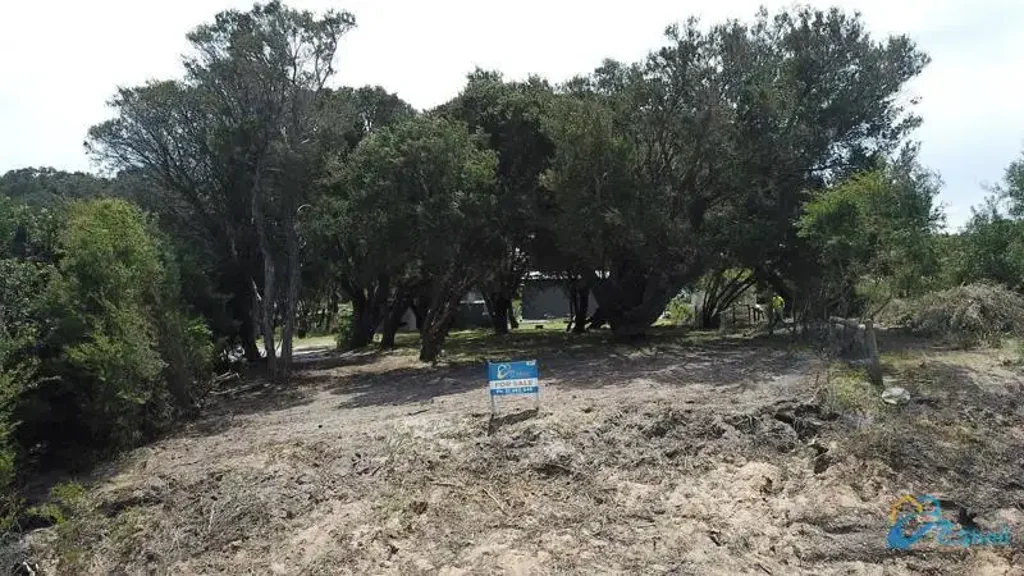 Loch Sport  BUILD AND TAKE IN THE VIEWS OVER LAKE REEVES