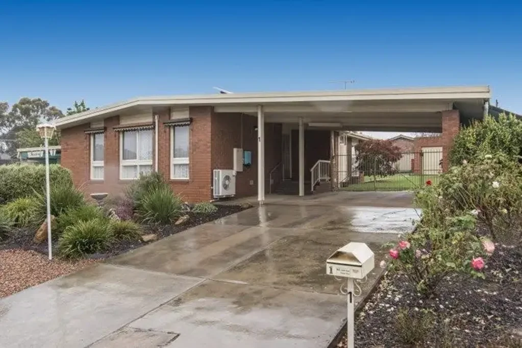 Large Family Home - Prized Location