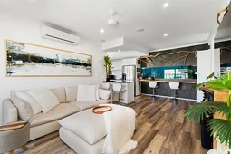 2/15 Burwood Road, Balcatta