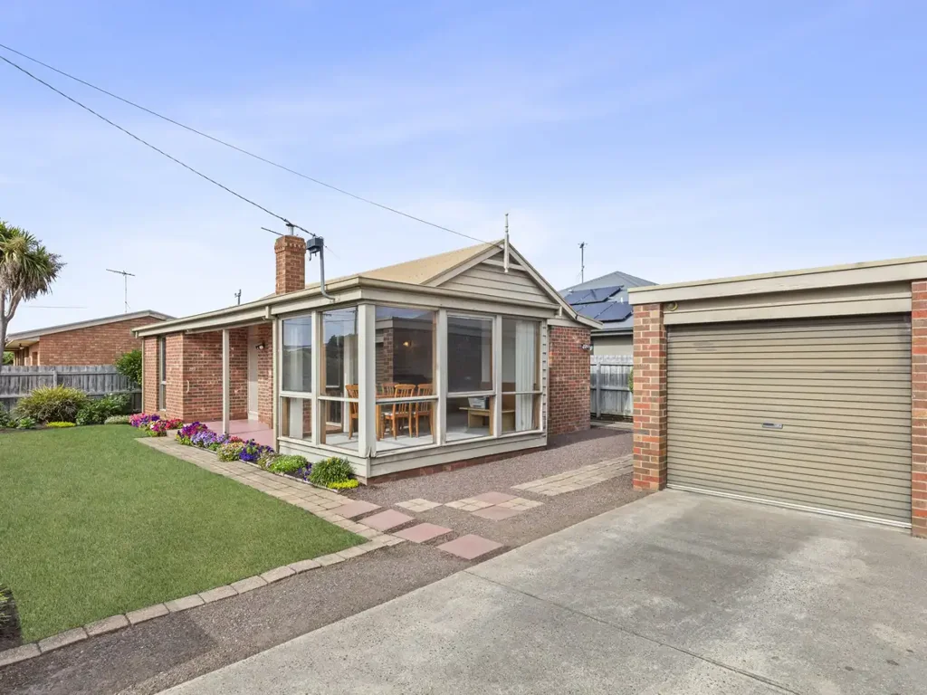 Ocean Grove 2房  Unbeatable Central Location