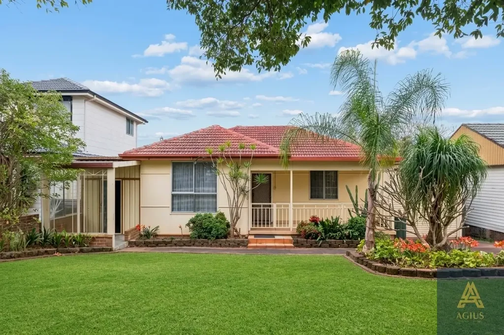 Lalor Park 4Kwarto A comfy, convenient home or a blank canvas! Your choice!