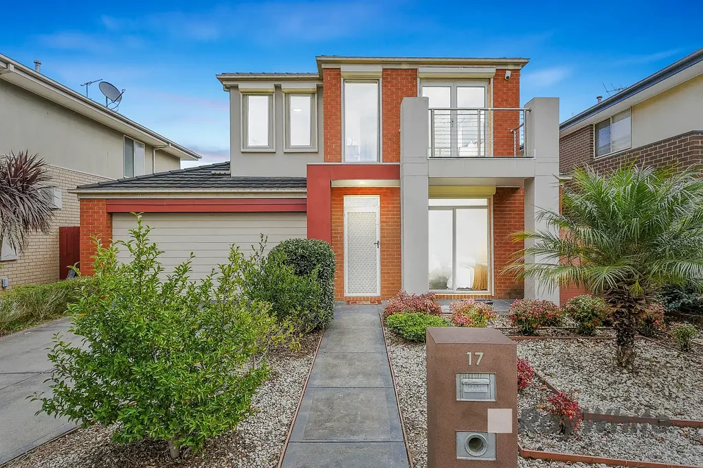 Dandenong 4બેડરૂમ MAGNIFICENT FAMILY HOME IN A PRIME LOCALE!!
