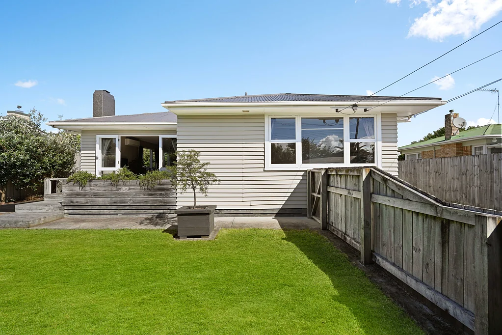 16 Minifie Avenue, Melville, Hamilton, Waikato