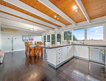 230 Olinda-Monbulk Road, Monbulk, East Melbourne, 5 Bedrooms, 3 Bathrooms, House