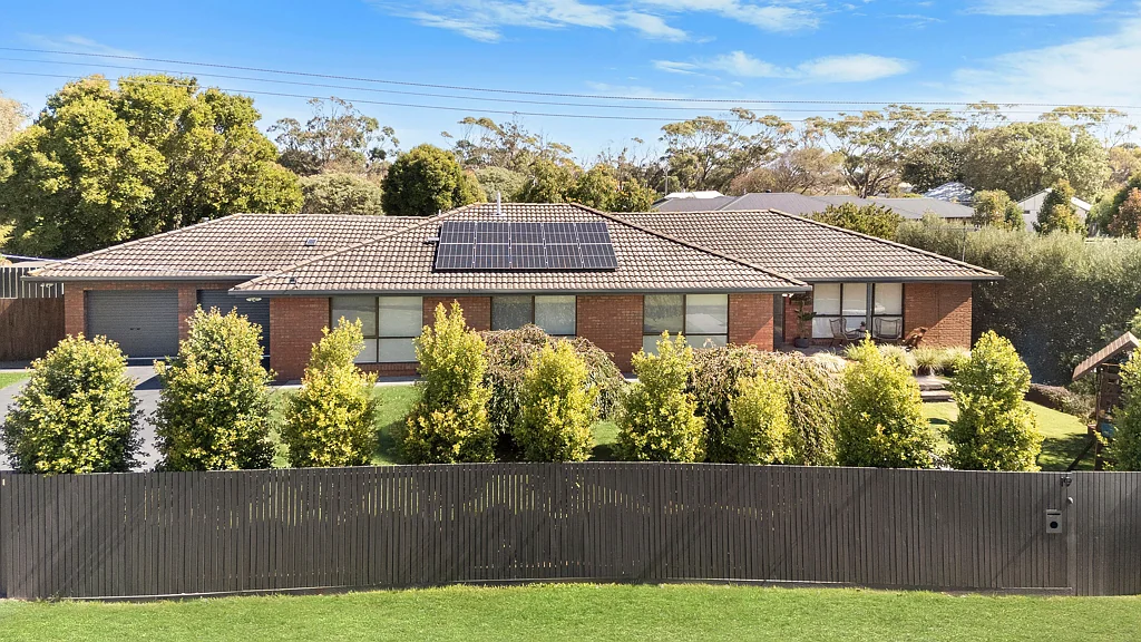 19 High Street, Koroit, VIC 3282
