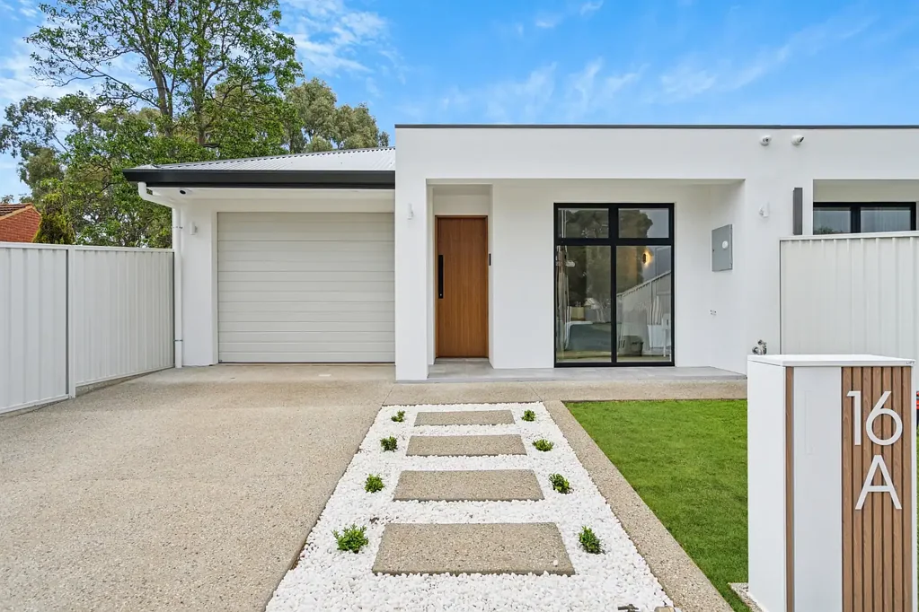 16A Tunbridge Street, Woodville South, SA 5011