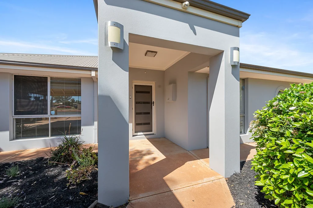 191A Bourke Street, West Lamington, WA 6430