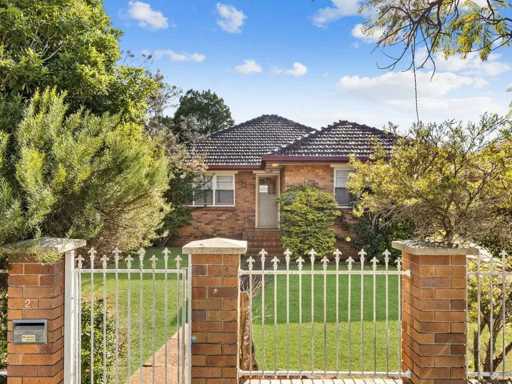 Charm, Character & Convenience Only Minutes From the CBD!
