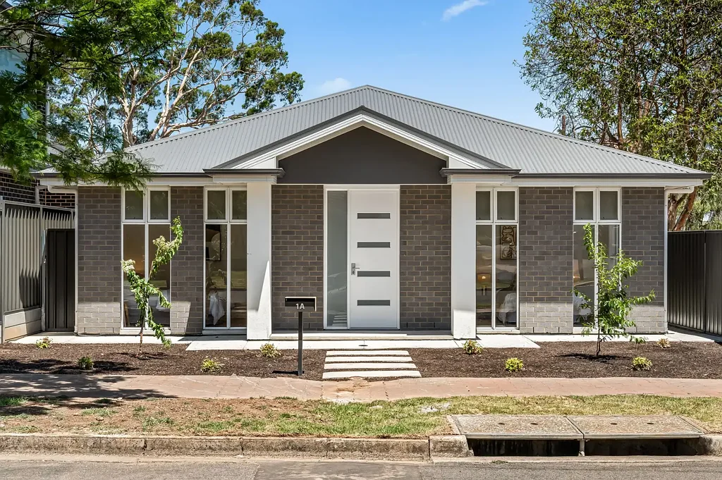 1A Roland Road, Rostrevor, SA 5073