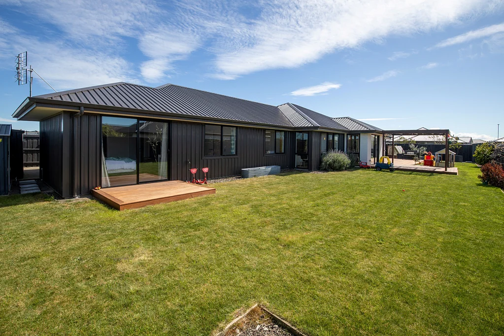 Rolleston 4ਬੈੱਡਰੂਮ Private, family-built home in a prime Rolleston